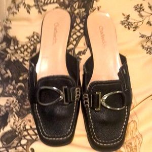 Vintage Chadwicks mules in black. Size 8.5